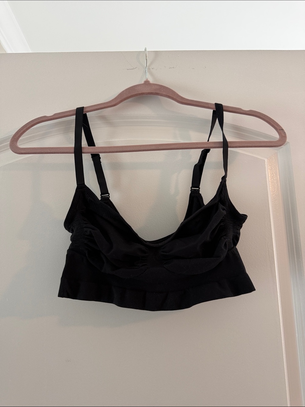 SKIMS Black Wireless Bralette - Picture 2 of 5